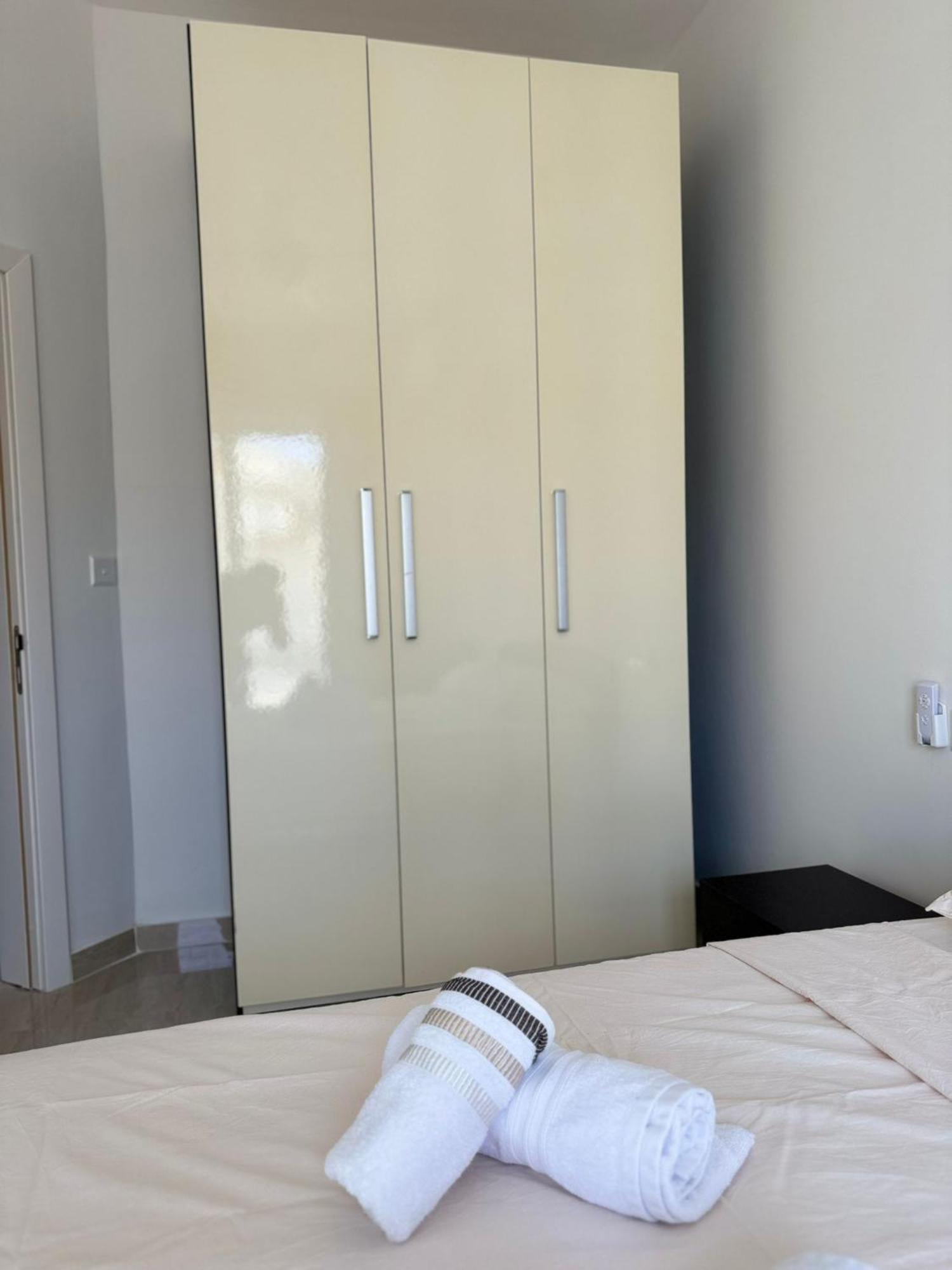 Victoria Modern Apartment Eksteriør bilde